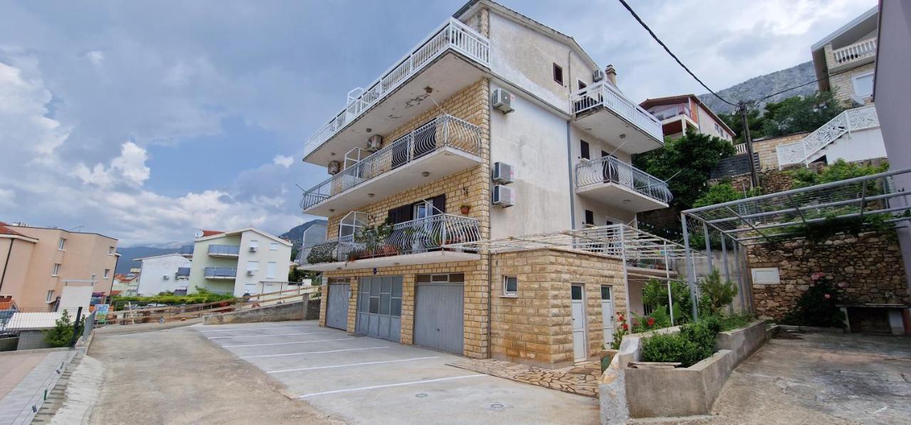 Apartments Duvnjak Omis Ngoại thất bức ảnh