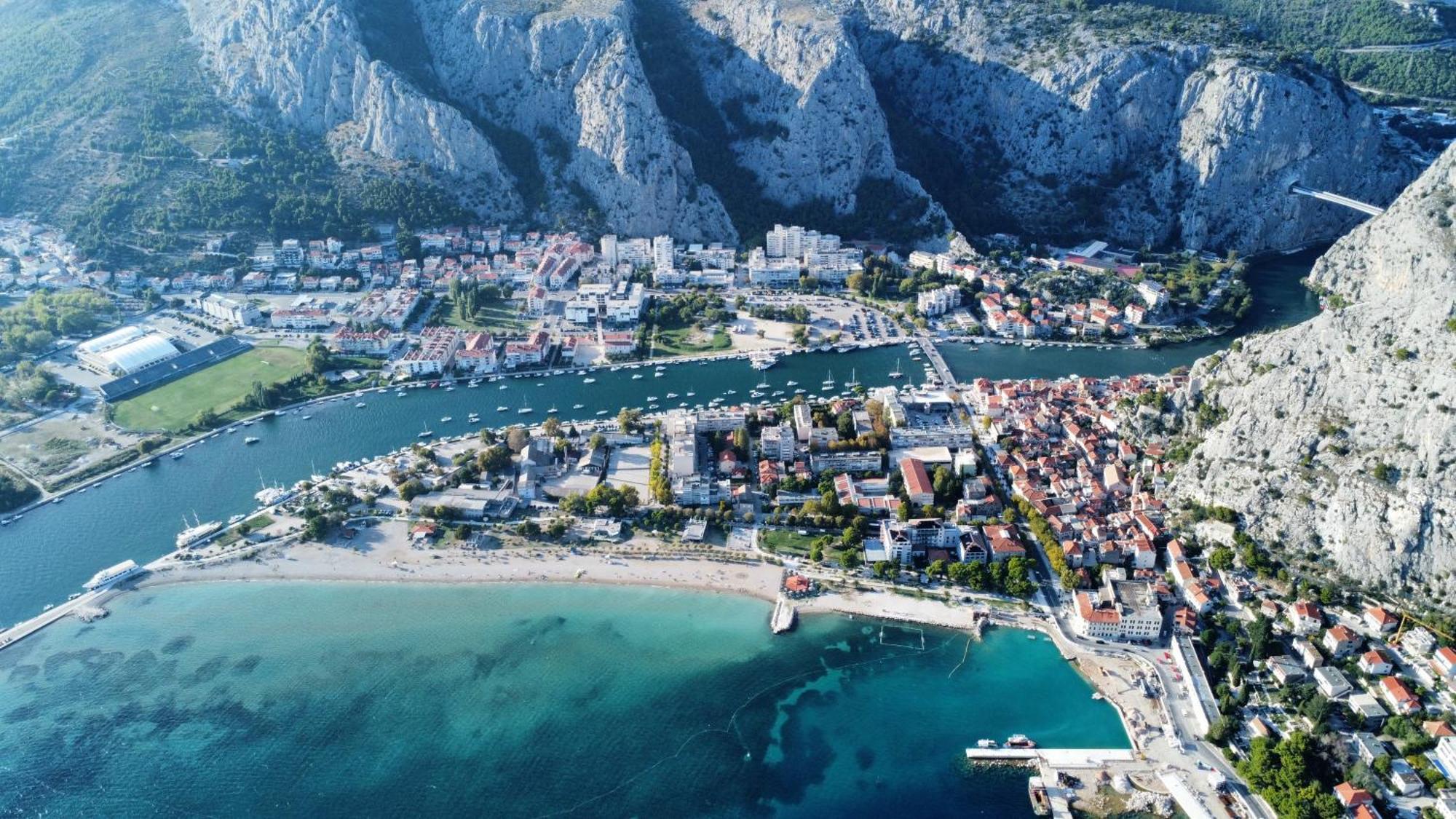 Apartments Duvnjak Omis Ngoại thất bức ảnh